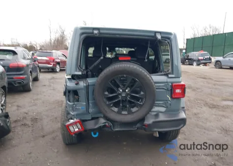 2024 Jeep Wrangler 4Xe Sahara 4Xe z USA, uszkodzony, nr VIN 1C4RJXP68RW170950